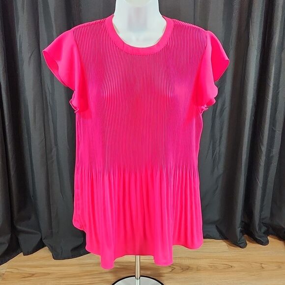 🔹️Anthropologie Adrianna Papell Fuchsia Pleated Short Flutter Sleeve Top Medium - Picture 3 of 12